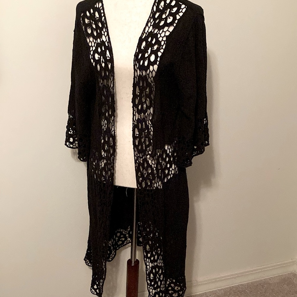 FLORAL PATTERN BLACK CROCHETED LONG COVER-UP - One Size